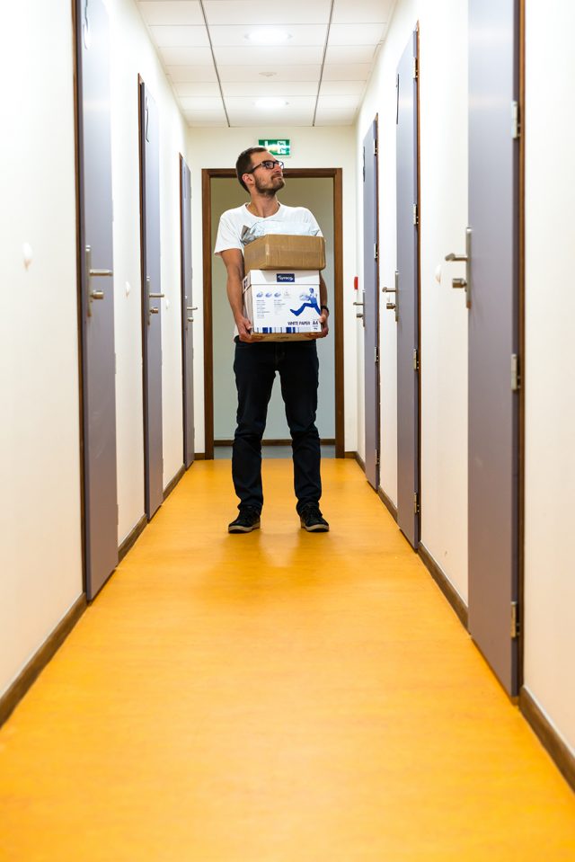 Entrepreneur local bureau atelier haute savoie